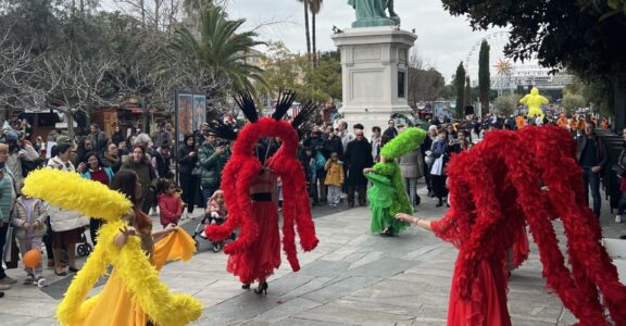 Déambulation : des spectacles déambulatoires uniques en Côte d&#8217;Azur