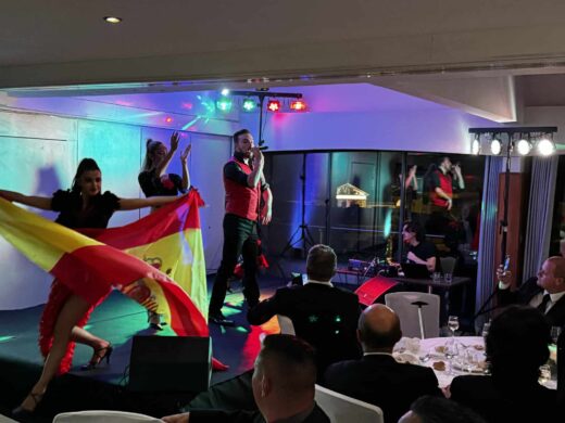 Spectacle&#x20;Culturel&#x20;et&#x20;Musical&#x20;Europ&#x00E9;en&#x20;&#x00E0;&#x20;l&#x2019;H&#x00F4;tel&#x20;Aston&#x20;de&#x20;Nice