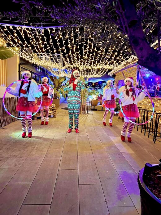 Spectacles&#x20;de&#x20;No&#x00EB;l&#x20;au&#x20;Bistro&#x20;&amp;amp&#x3B;&#x20;Co&#x20;&#x00E0;&#x20;Antibes&#x20;&#x2013;&#x20;Une&#x20;ambiance&#x20;Magique&#x20;pour&#x20;les&#x20;F&#x00EA;tes&#x20;&#x21;