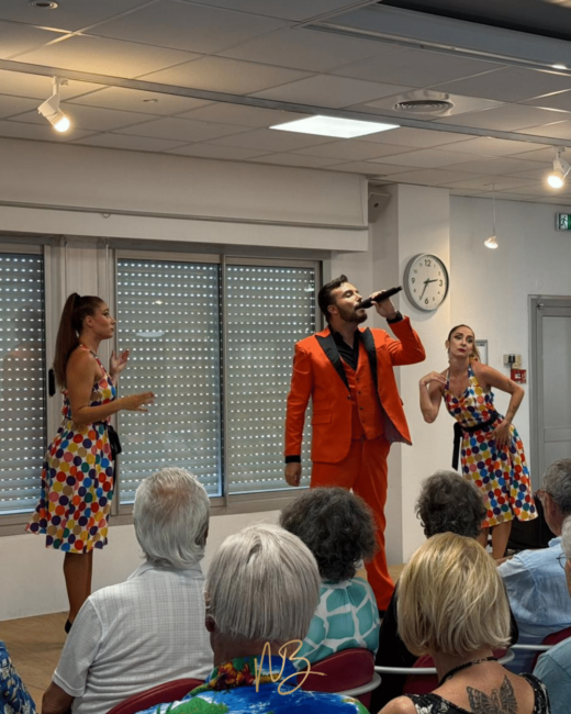 Spectacle&#x20;&#x201C;&#x00C0;&#x20;Travers&#x20;le&#x20;Temps&#x201D;&#x20;&#x2013;&#x20;CCAS&#x20;d&#x2019;Antibes,&#x20;F&#x00EA;te&#x20;de&#x20;la&#x20;Musique&#x20;2025